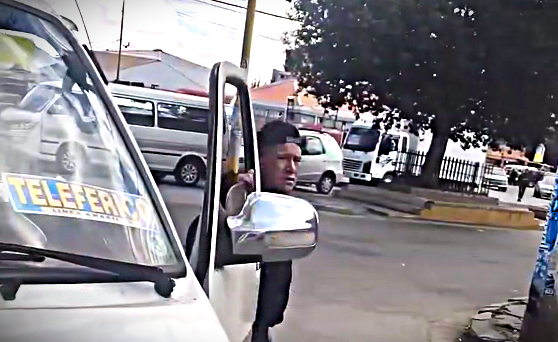 El chofer que agredió a un pasajero en La Paz.